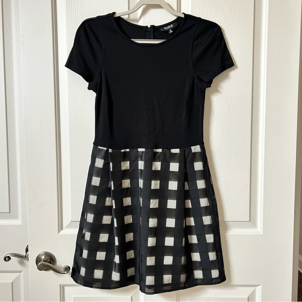 Black & White Medium Windowpane Dress